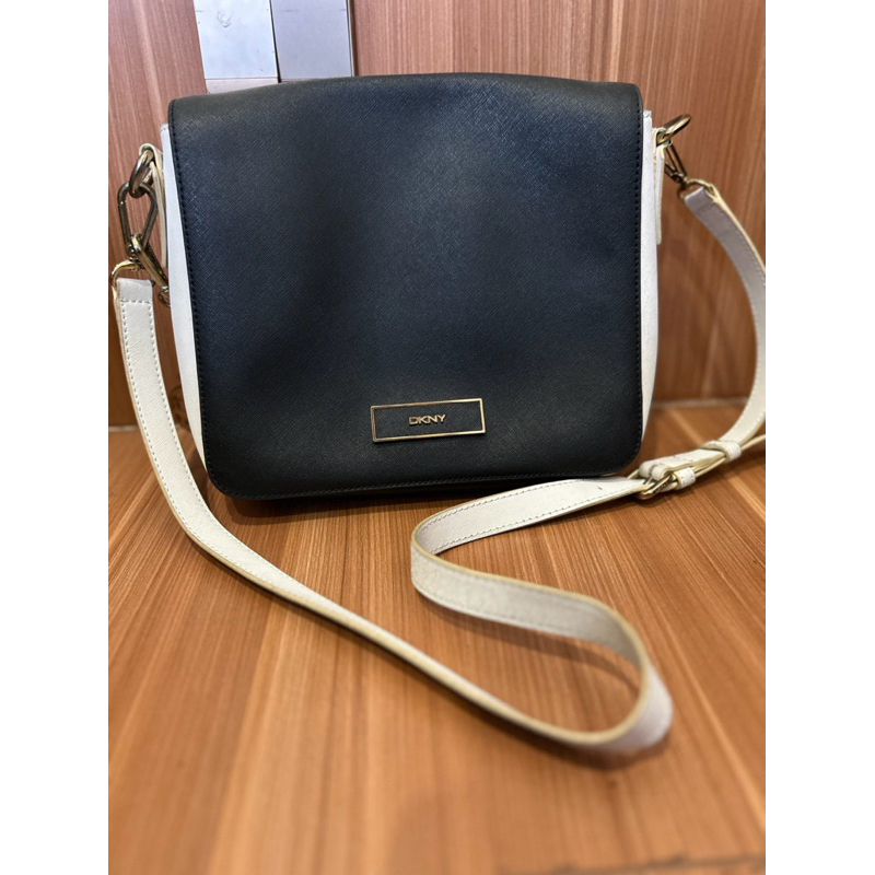 Original bag DKNY second good condition