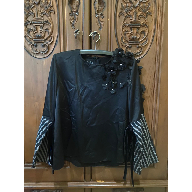 Preloved zaskia sungkar