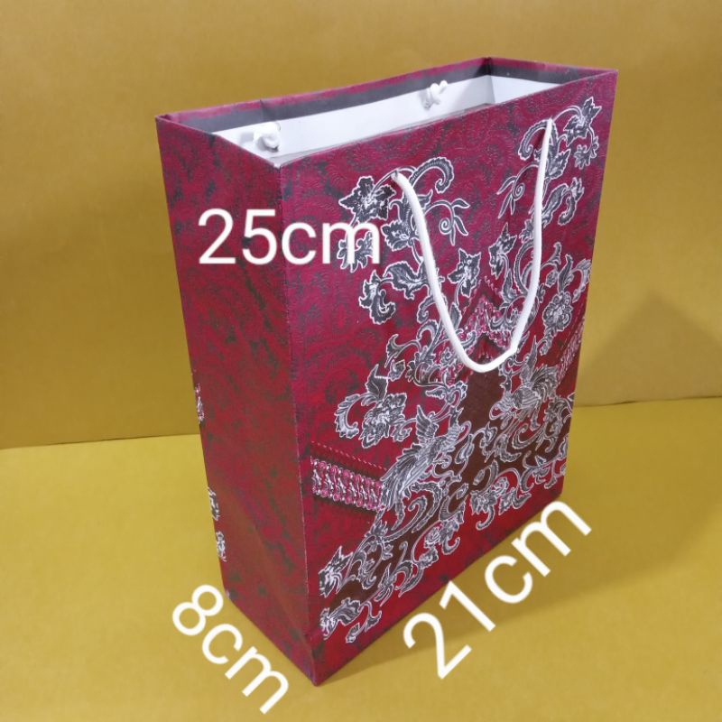 

paperbag batik warna/mc mr ukuran M (21×8×25)cm isi 12pcs/pack