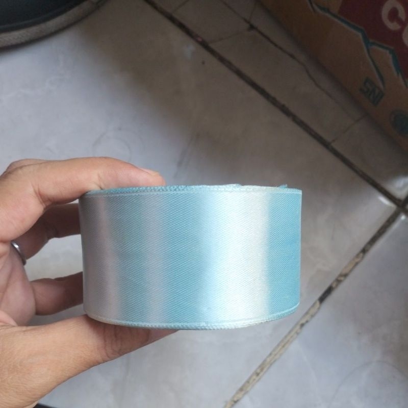

Pita Satin 4 Cm Biru Muda-harga per rol