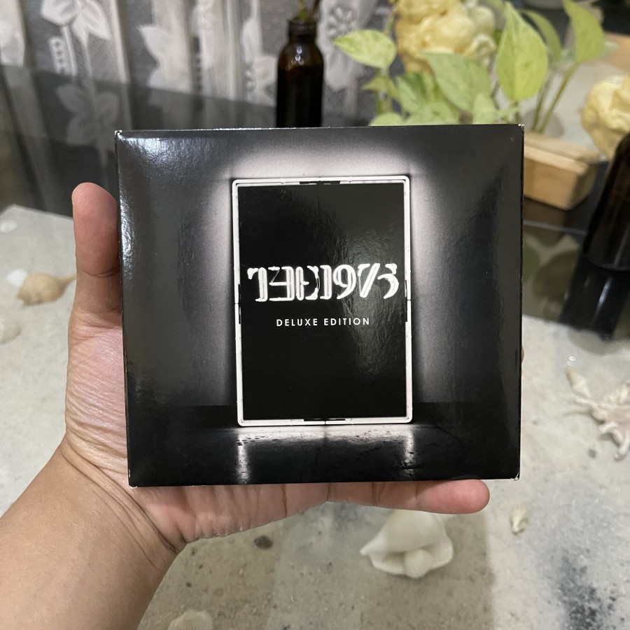 CD The 1975 deluxe edition import europe