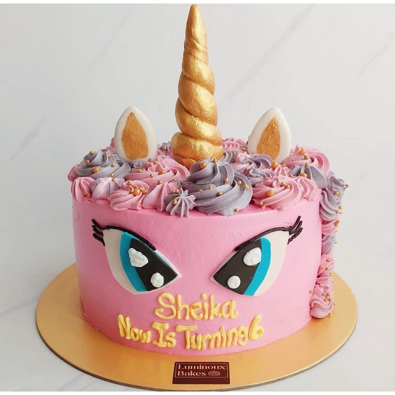 UNICORN FONDANT CUSTOM CAKE