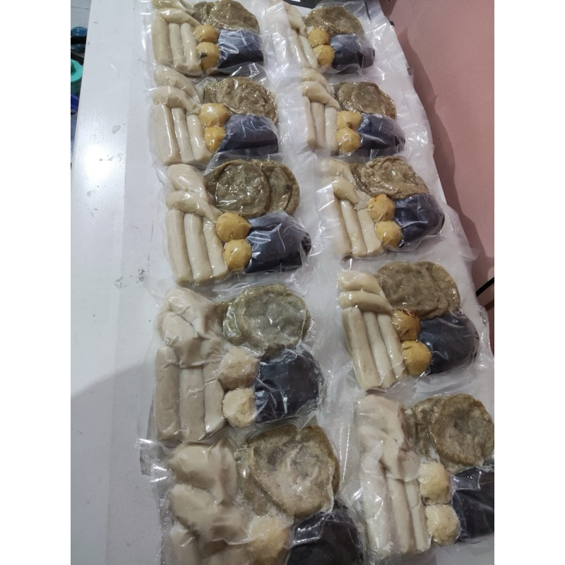 

pempek ikan tenggiri campur