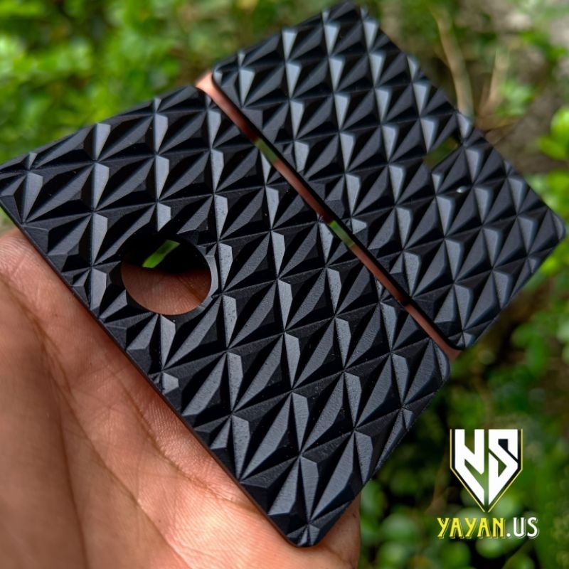 

Prisma Panel Pulse V2 Acrylic black matte