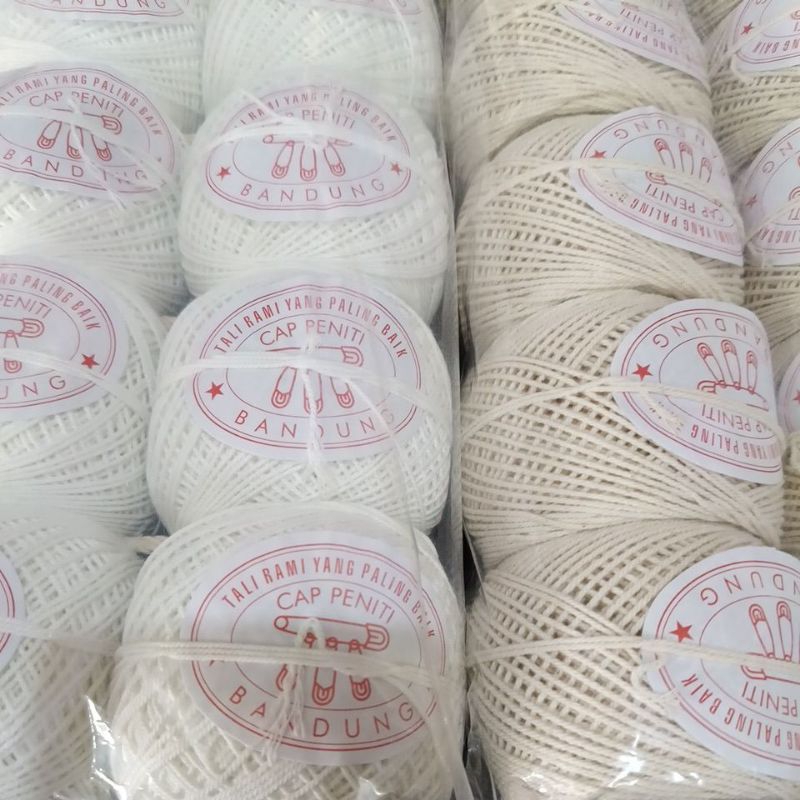 

tali Rami besar Putih dan krem per roll