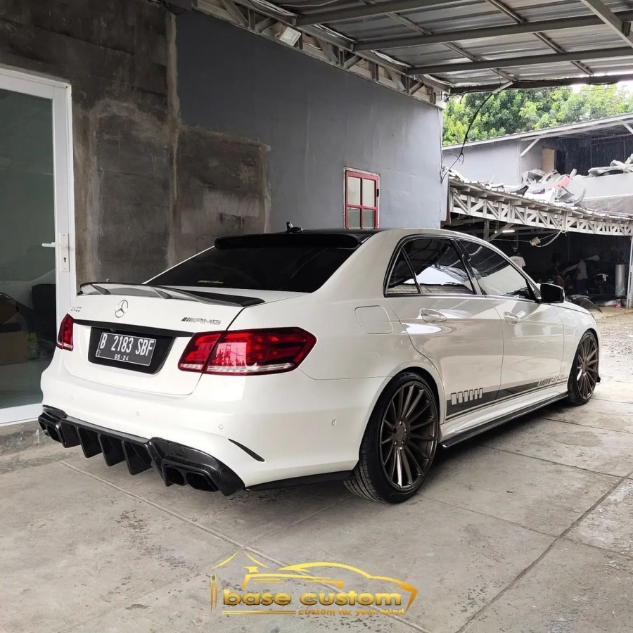 Bodykit Mercy W212 facelift untuk bumber standar - front lips, cat