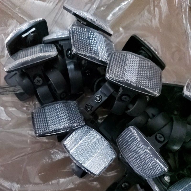 mata kucing sepeda reflektor sepeda