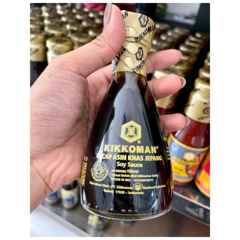 

Kikkoman Kecap Asin Jepang Soy Sauce Dispenser Halal 150ml