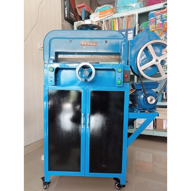 

Mesin Potong Pemotong Kertas A3 Modifikasi Dinamo Manual 1rim Modified Star Brand Paper Cutting Machine