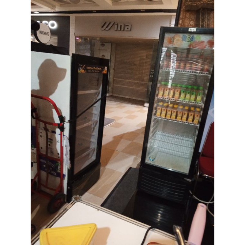 Sewa showcase pameran mall SEMARANG GOSEND