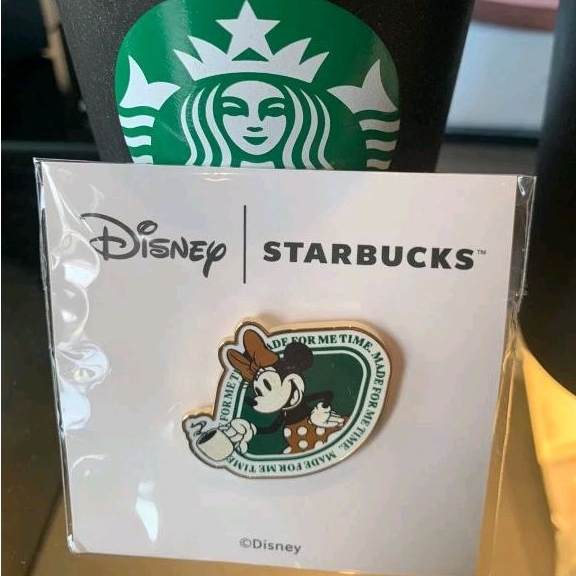 Pin Starbucks Edisi Enamel Pin Earth and Disney