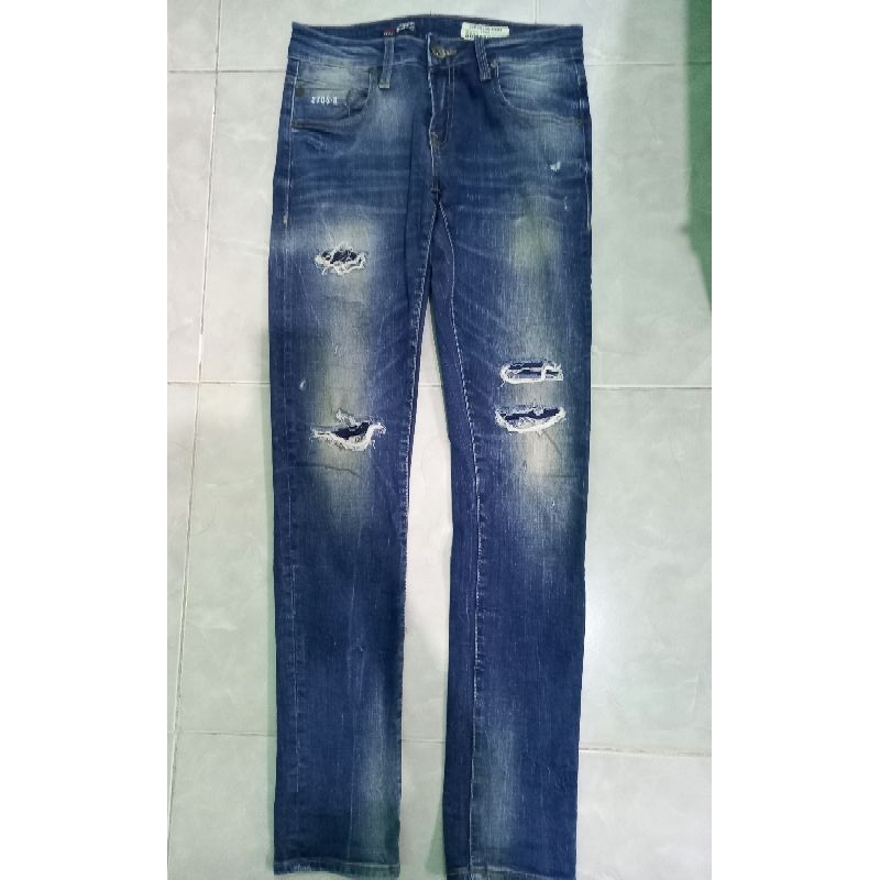 Skinny  Ripped Jeans Merk Bombboogie Ukuran 27/28 Pria