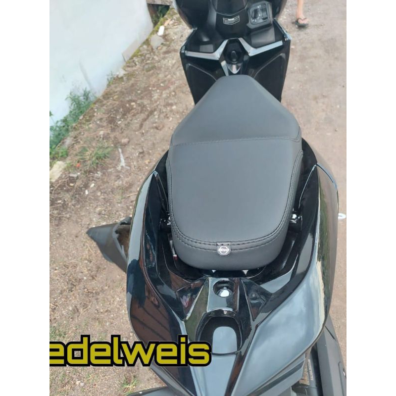 KULIT JOK MBTECH PREMIUM CARRERA HONDA VARIO 125 150 VARIO 110 VARIO 160