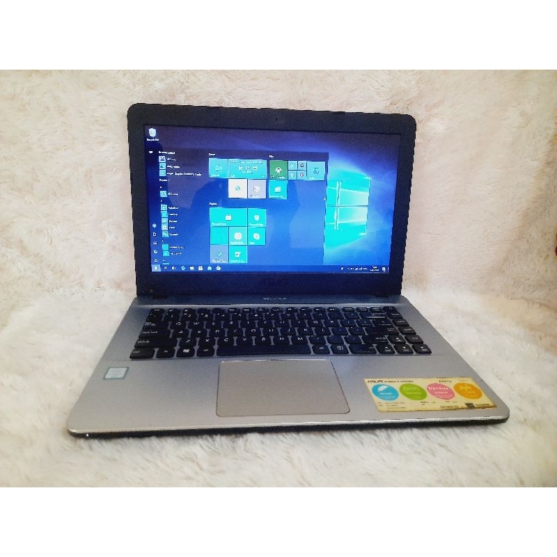 Laptop Asus X441U Core i3