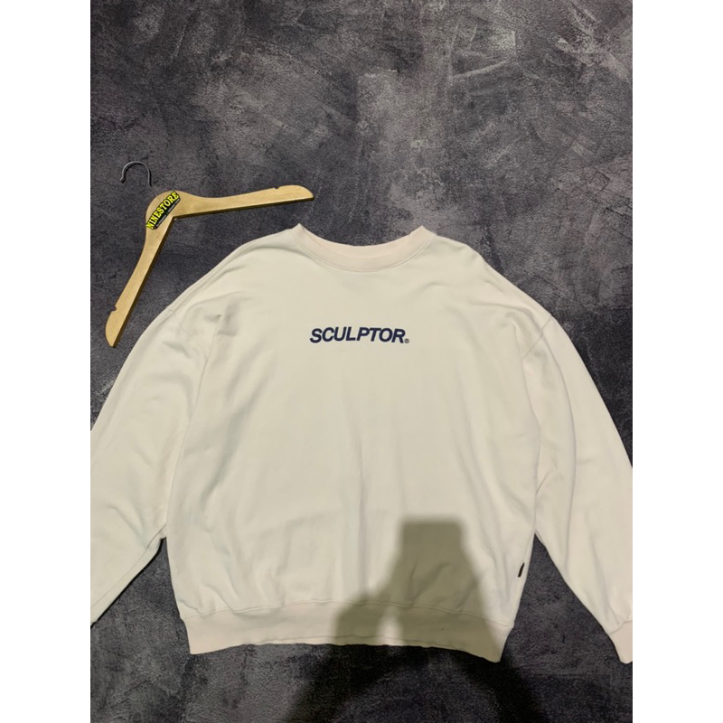 Crewneck Sculptor