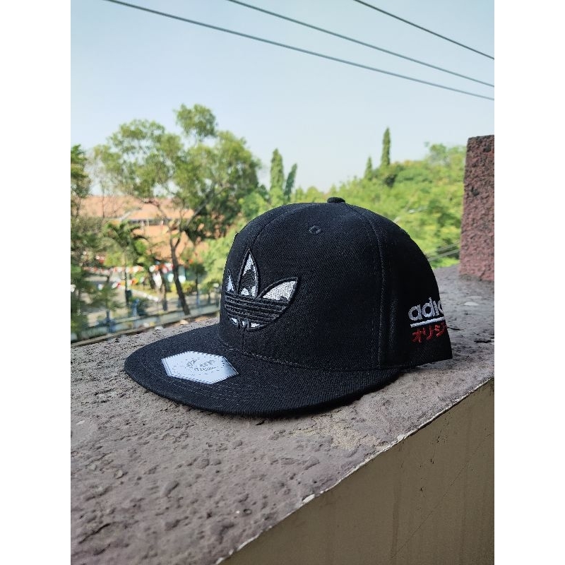 TOPI SNAPBACK ADIDAS