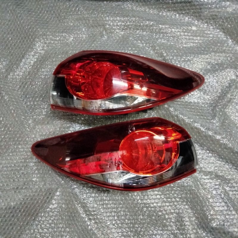 stoplamp lampu belakang Mazda 6