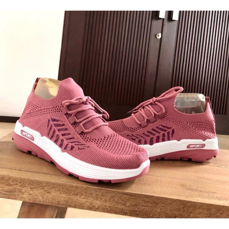 Coco Onal Sneakers CD 2088