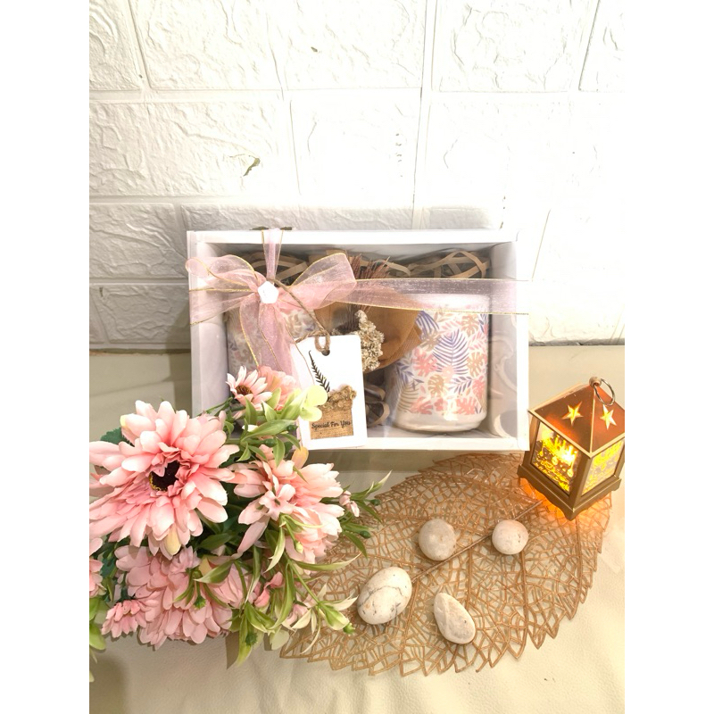 Hampers gift Mug Cantik