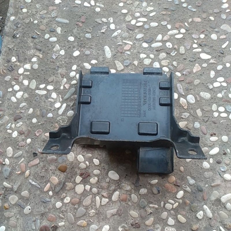 COVER TUTUP ACCU AKI HONDA CB150 R OLD K15 BEKAS ORIGINAL