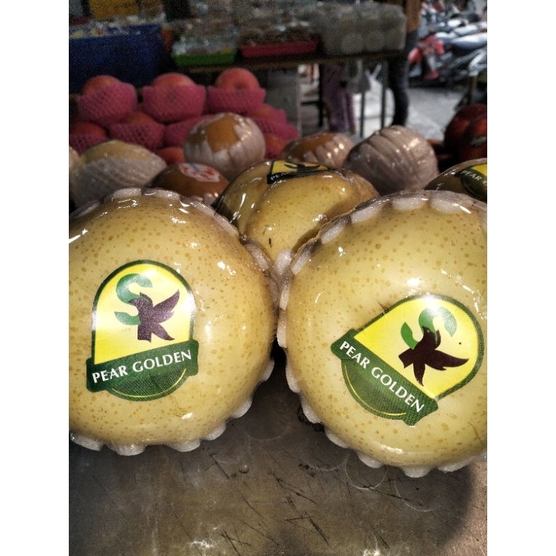 

pear golden