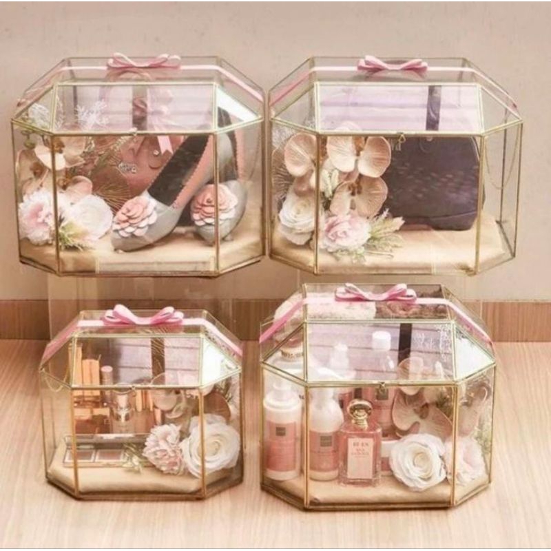 

HANTARAN set 4 pcs / BOX SESERAHAN