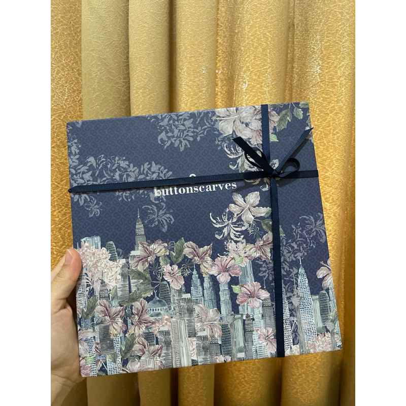 Buttonscarves malaya series - navy