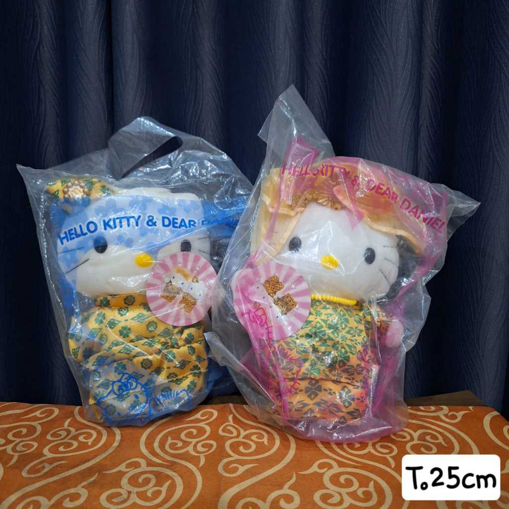 Boneka Hello Kitty & Dear Daniel Malay Wedding Kuning Hijau Mcd Sepasang Segel Cantik Lucu