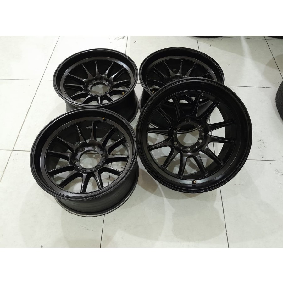 Pelek bekas hsr amet ring 18 lubang 6x139 cocok pajero fortuner hilux ranger