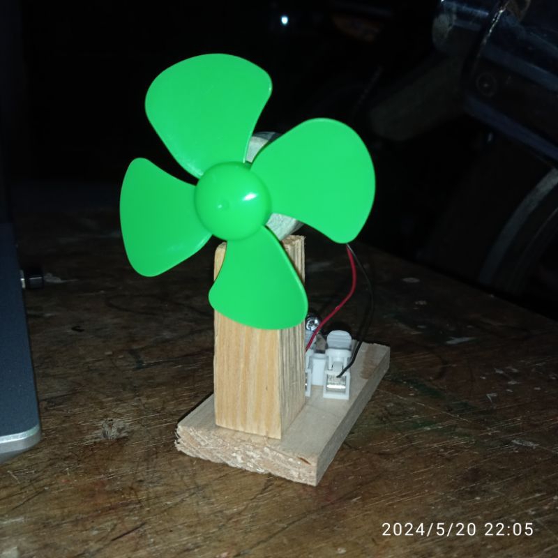 DIY kit Wind Turbine Generator Penghasil listrik tenaga angin sederhana untuk edukasi