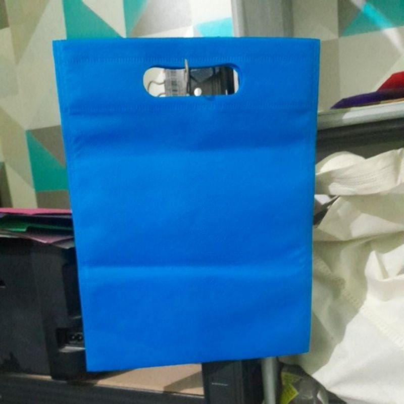 

tas polos oval biru tengah 25x35