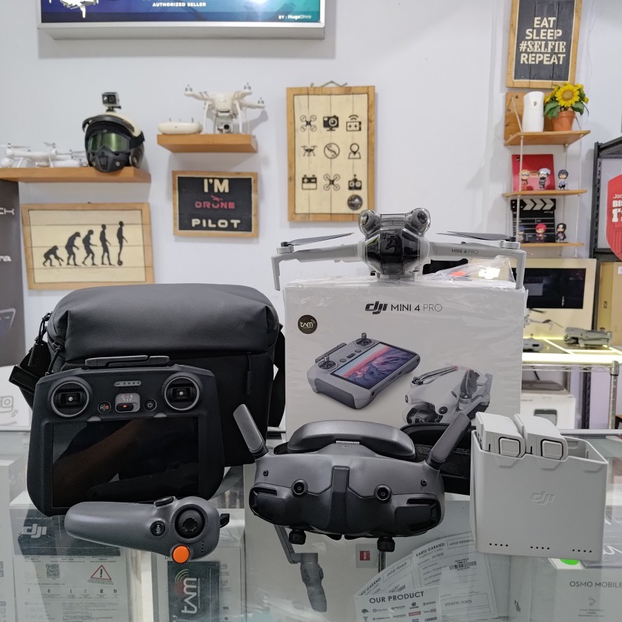 DJI mini 4 pro combo + dji rc motion 2 & dji goggles 3 drone second free micro SD