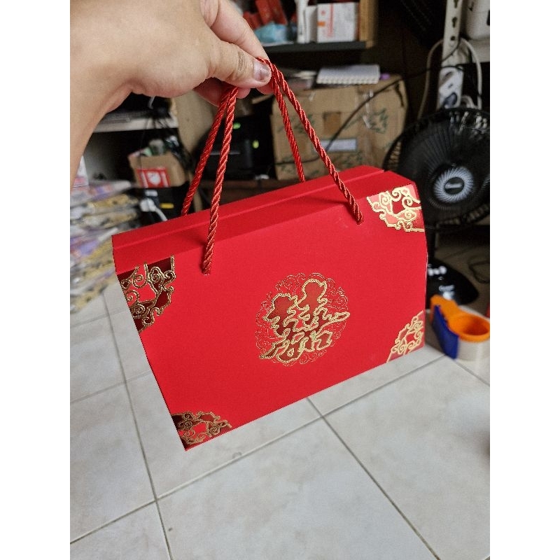 

Wedding Box Souvenir Wedding Gable Box Wedding Box Sangjit box pernikahan Paperbag Lamaran Paperbag Wedding Paperbag Sangjit Box Souvenir Lamaran Box Souvenir Pernikahan Box Tenteng Wedding Box Merah Wedding Box Merah Sangjit