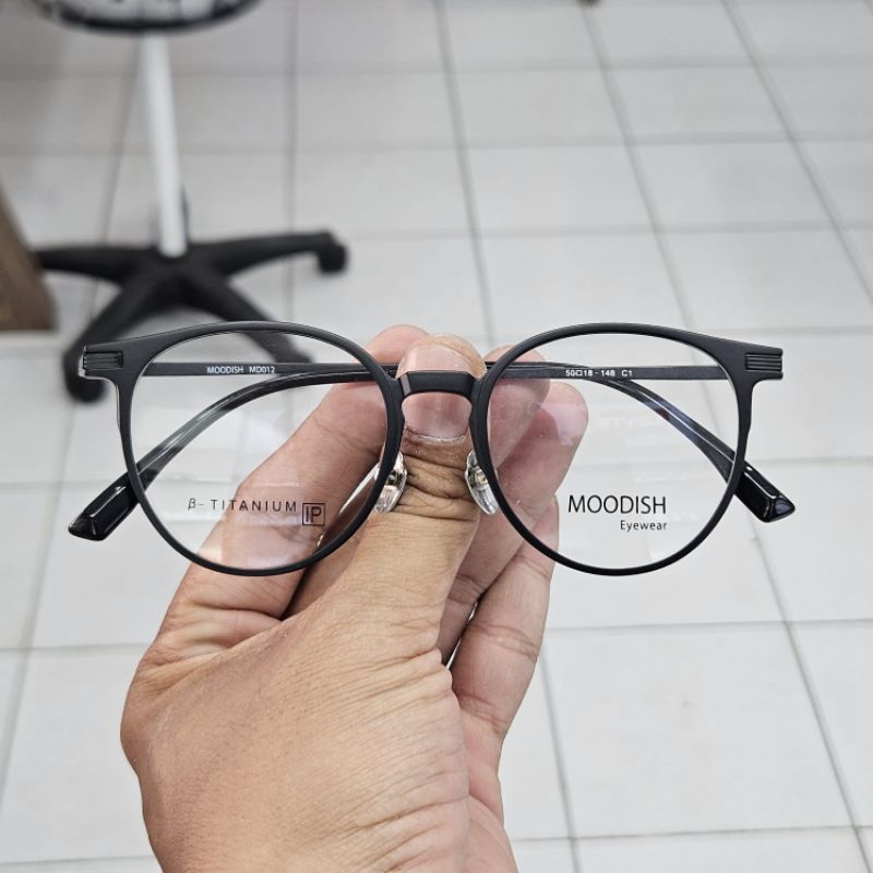 kacamata pria wanita bulat titanium clip on 2 lensa MD012 hitam doff