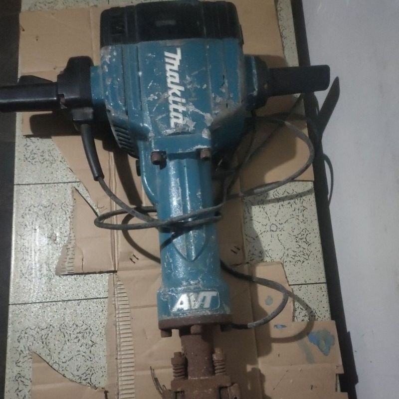 Jack Hammer MAKITA HM 1810 Mesin Bobok Beton Dinding & Aspal