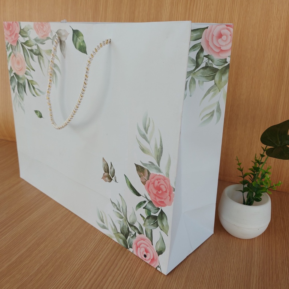 

Paperbag Big Gift Edition Floral Uk 4 x 31 x 12 cm