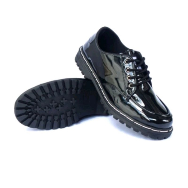 sepatu formal pria dokmar glossy,sepatu dr Martin cocok buat ngantor,pree box
