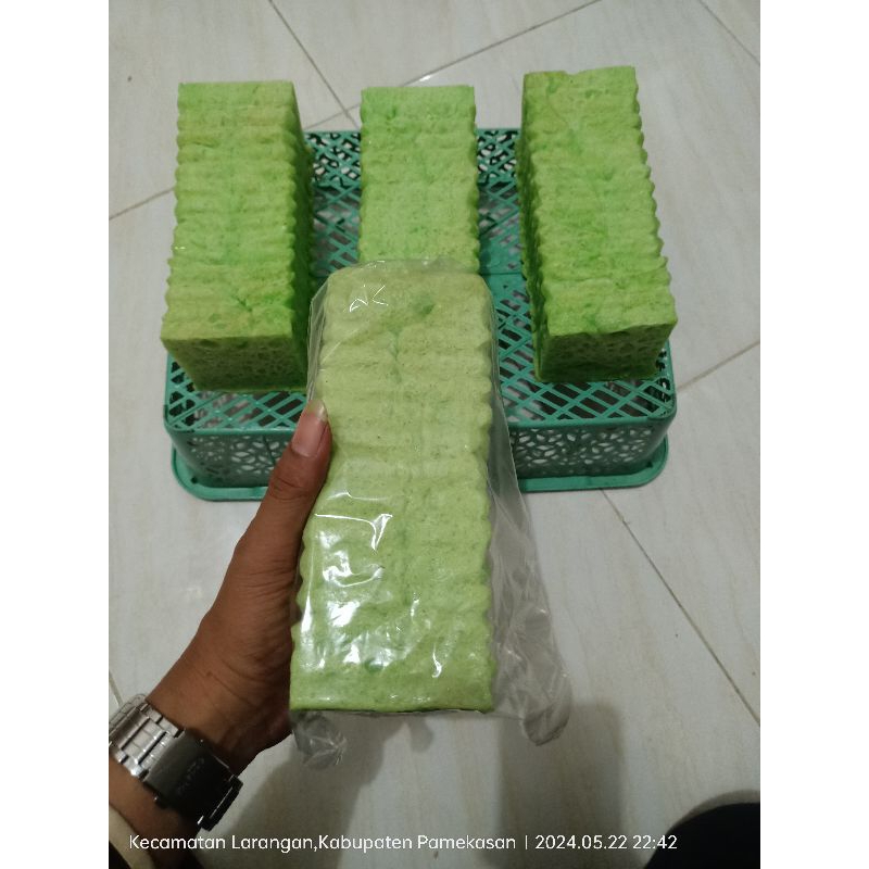 

ROTI BAKAR BANDUNG KASINO RASA PANDANWANGI | DELICIOUS TASTE ( UKURAN 20X8X8 )
