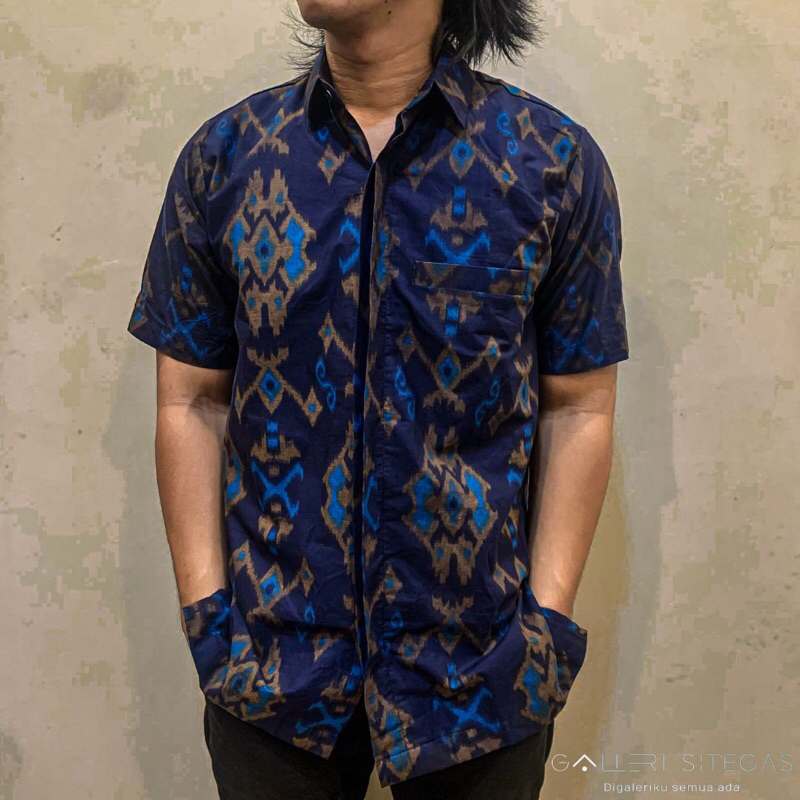 Kemeja Pria Kemeja Endek Bali MOTIF WAJIK SEMU Kemeja Motif Kemeja Wisuda Kemeja Bali Kemeja Seragam