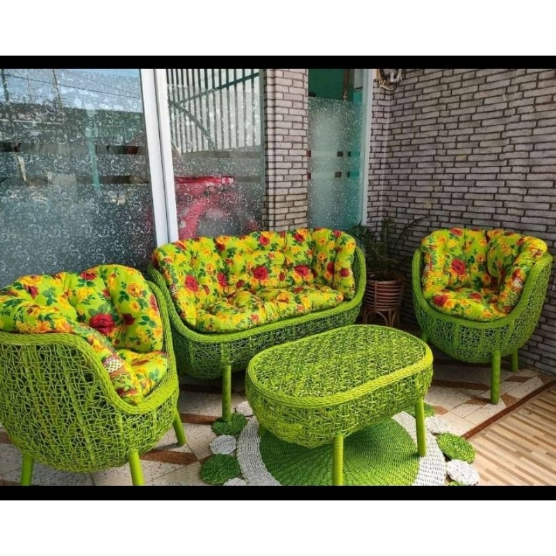 SOFA BREKELE TAMU / KURSI TAMU BREKELE 211