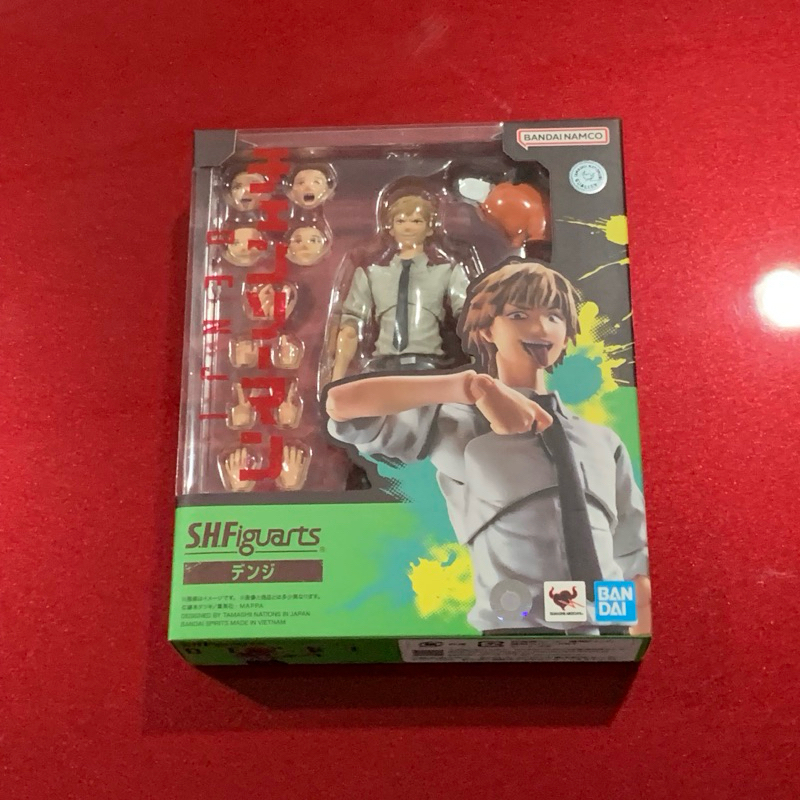 SHF Denji Chainsaw Man and Pochita Yura Yura Figure Bandai