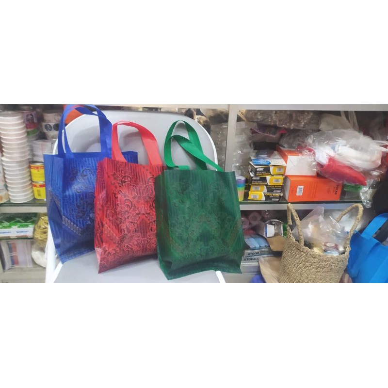

tas kain laminasi motip batik new isi 12 pcs new satu lusin satu motif