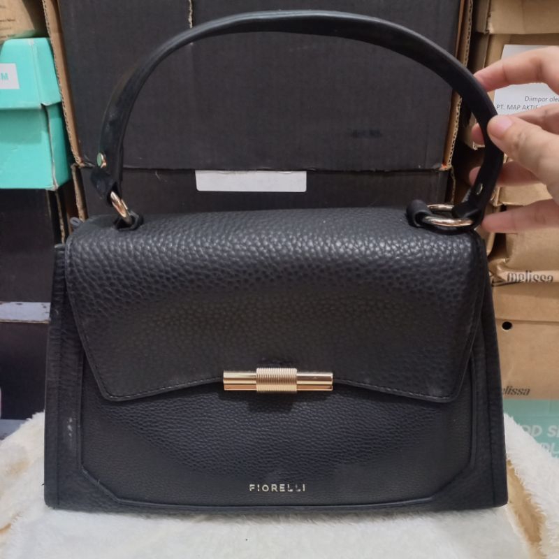 Preloved - Fiorelli hand bag