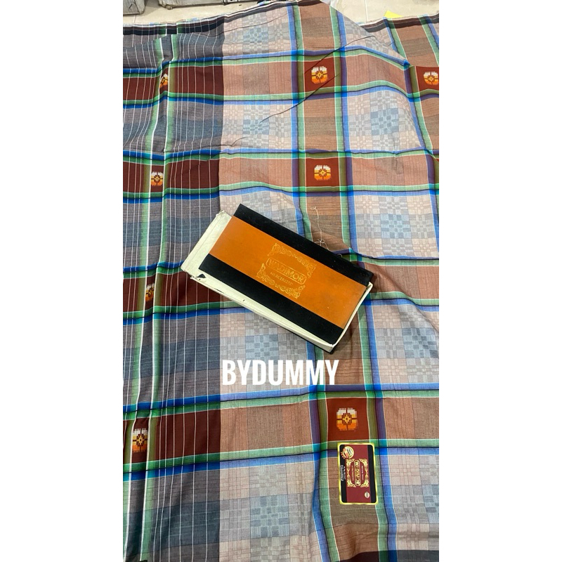 Sarung Wadimor motif mercerized motif kotak kombinasi songket timbul kotak warna merah bata kombinas