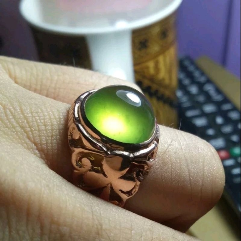 Natural Batu Idocrase Lumut Aceh Neon HQ