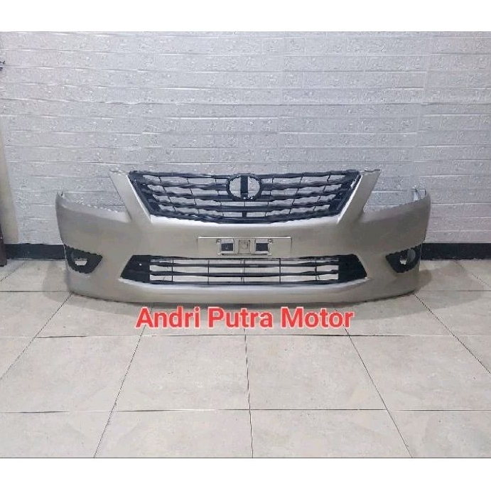 Bumper Bemper Depan Innova 2012 Komplit Original