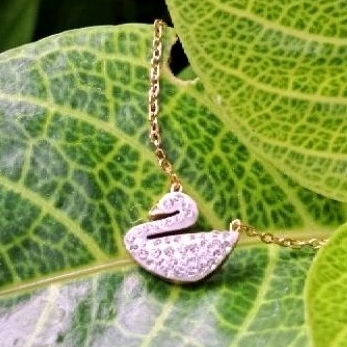 Swan Necklace / Kalung Fashion / Kalung Wanita / Kalung Korea / Kalung Panjang Motif Angsa