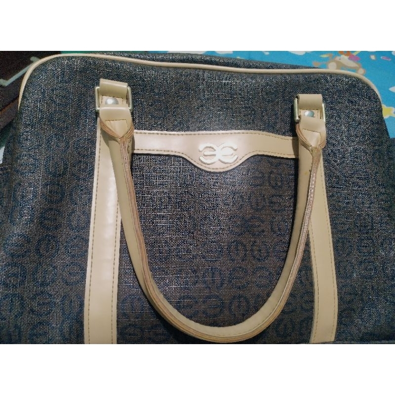 Esquire hand bag pl