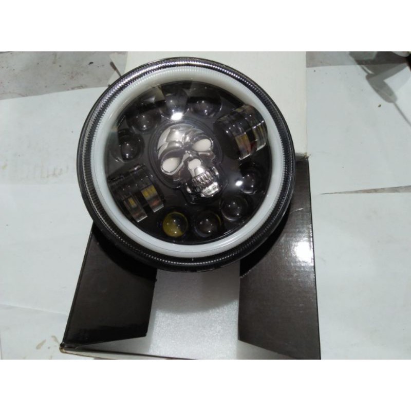 daymaker 19 titik model tengkorak/lampu depan daymaker model tengkorak 7 inch