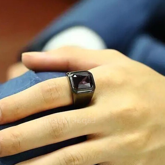 Cincin Titanium Pria Keren Ring EKSLUSIF Batu Merah Siam Dan Hitam/Cincin Fashion Pria Terbaru Bahan